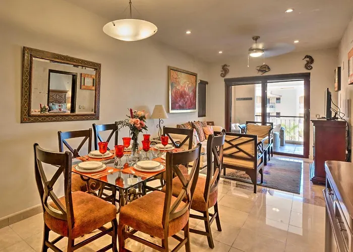 Beachfront W/ Pool Access! Playa del Carmen