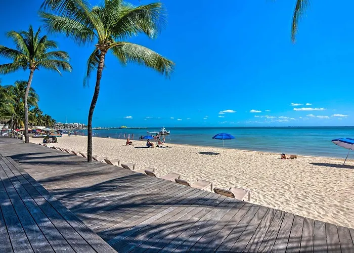 Beachfront W/ Pool Access! Hébergement de vacances *