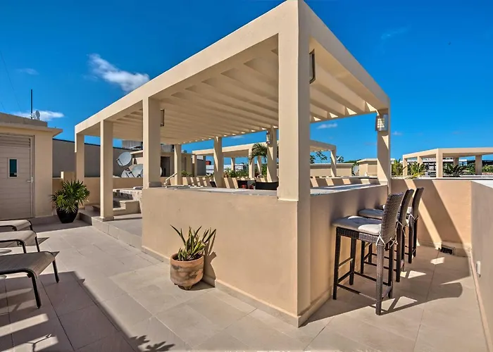 Beachfront W/ Pool Access! Hébergement de vacances