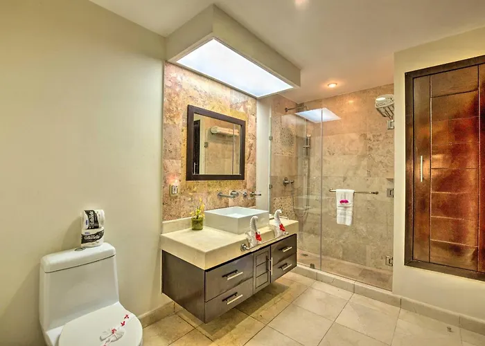 Hébergement de vacances Beachfront W/ Pool Access! *