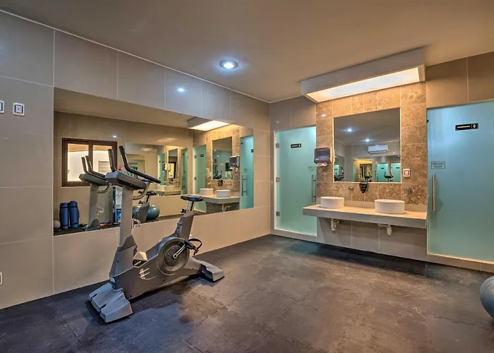 Hébergement de vacances Beachfront W/ Pool Access! *